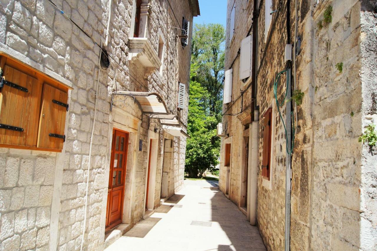 Apartments Mandaric Trogir Eksteriør bilde